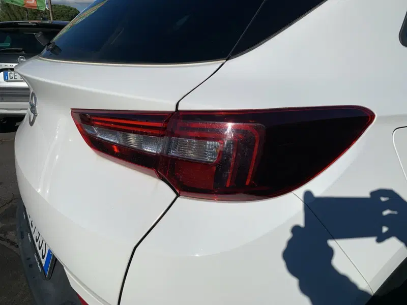 Opel Grandland X usata a Catania (13)