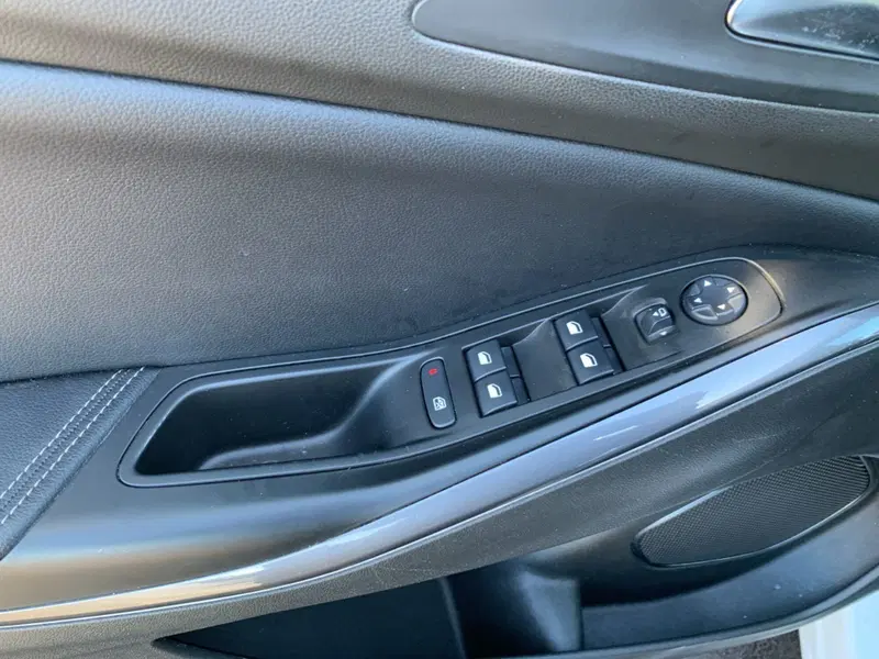 Opel Grandland X usata a Catania (16)