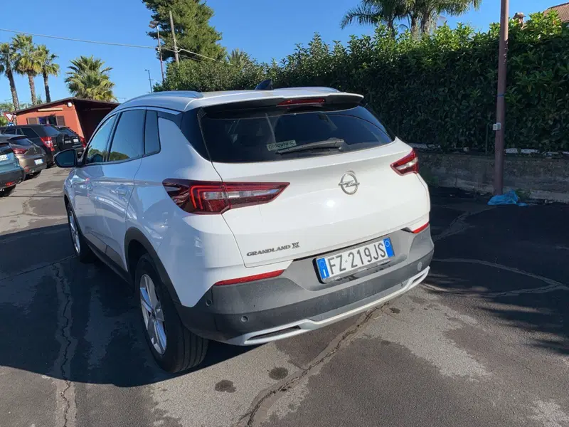 Opel Grandland X usata a Catania (6)