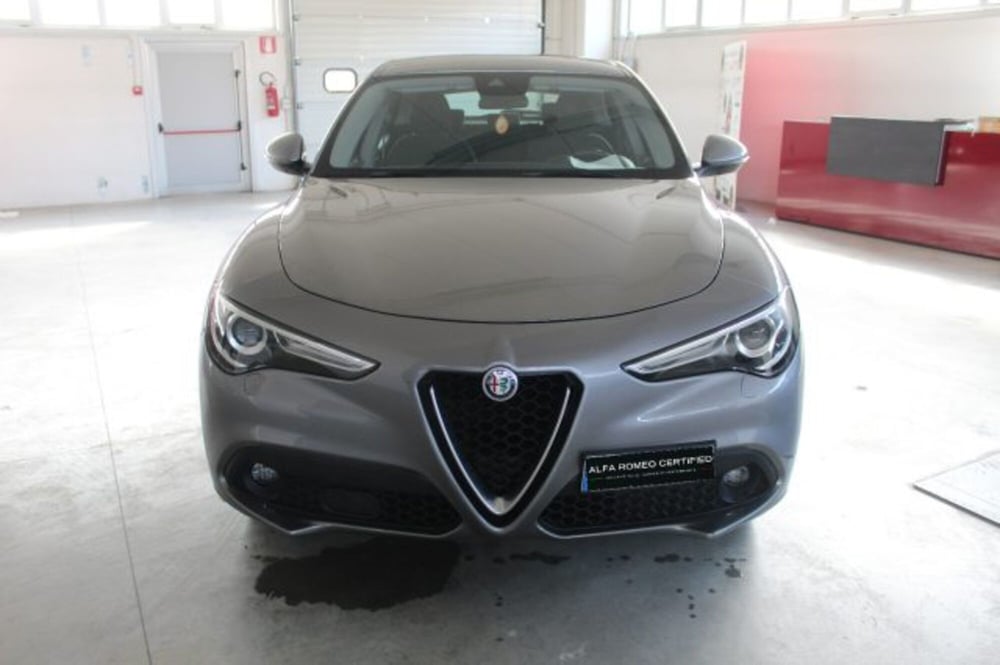 Alfa Romeo Stelvio usata a Terni (2)