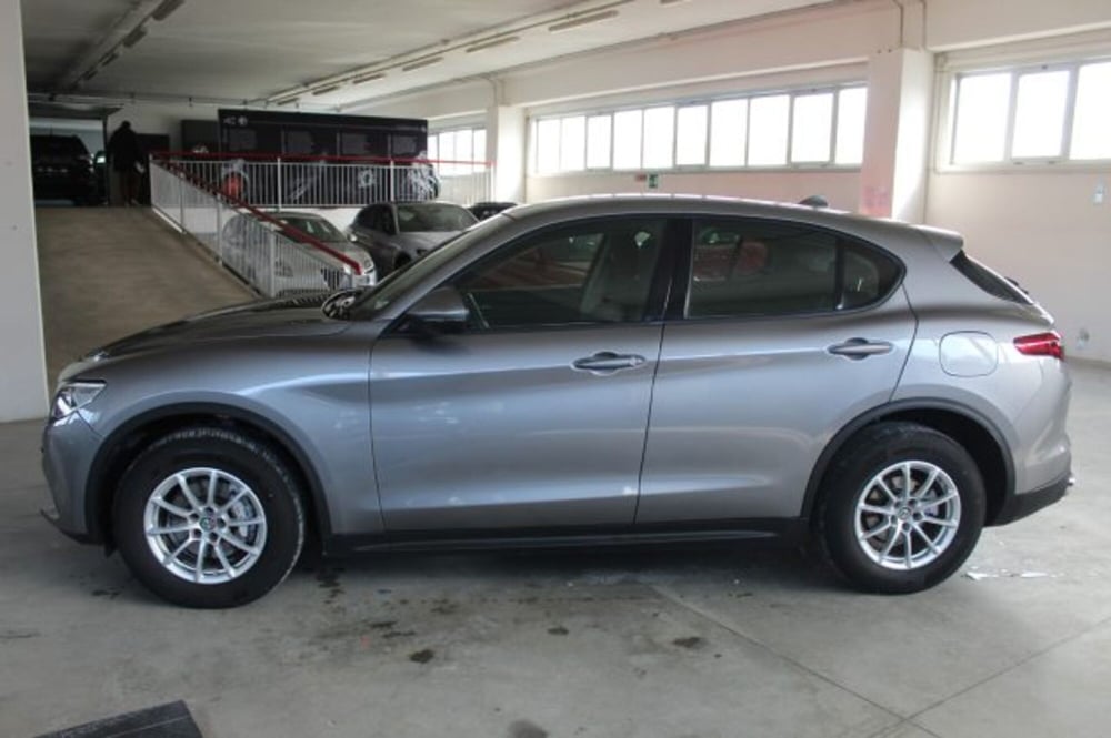 Alfa Romeo Stelvio usata a Terni (3)