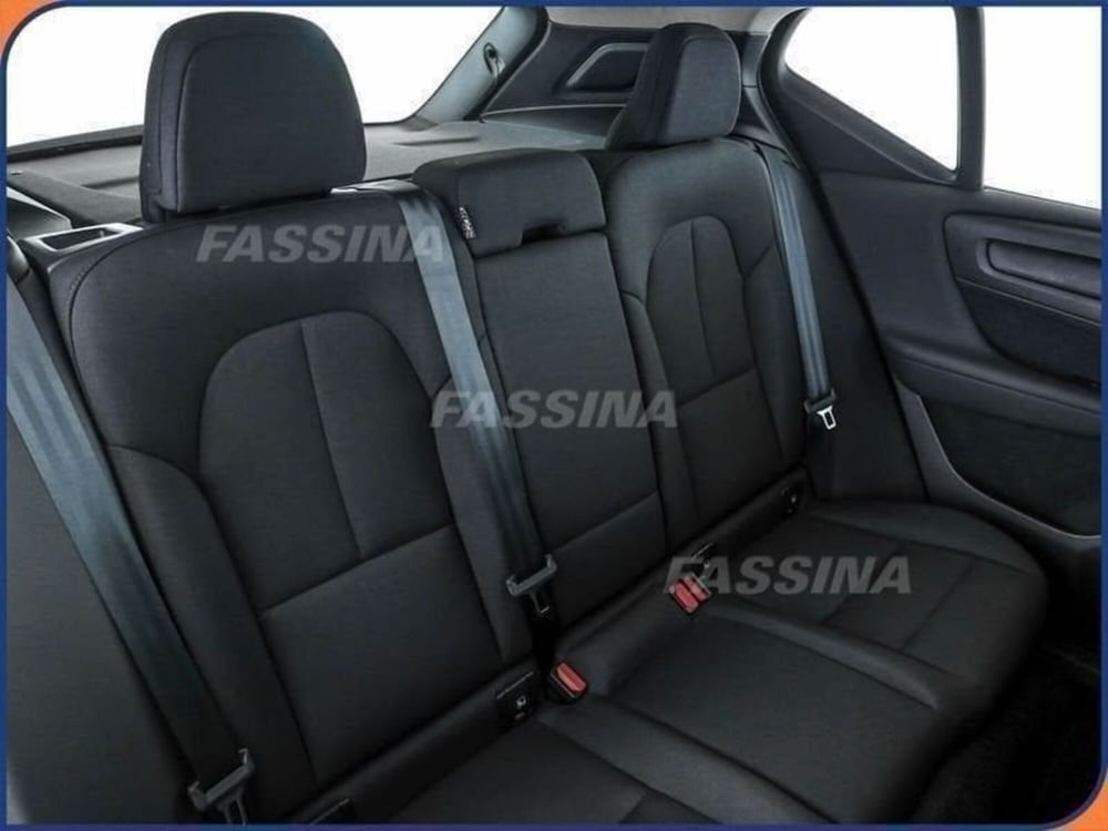 Volvo XC40 usata a Milano (7)