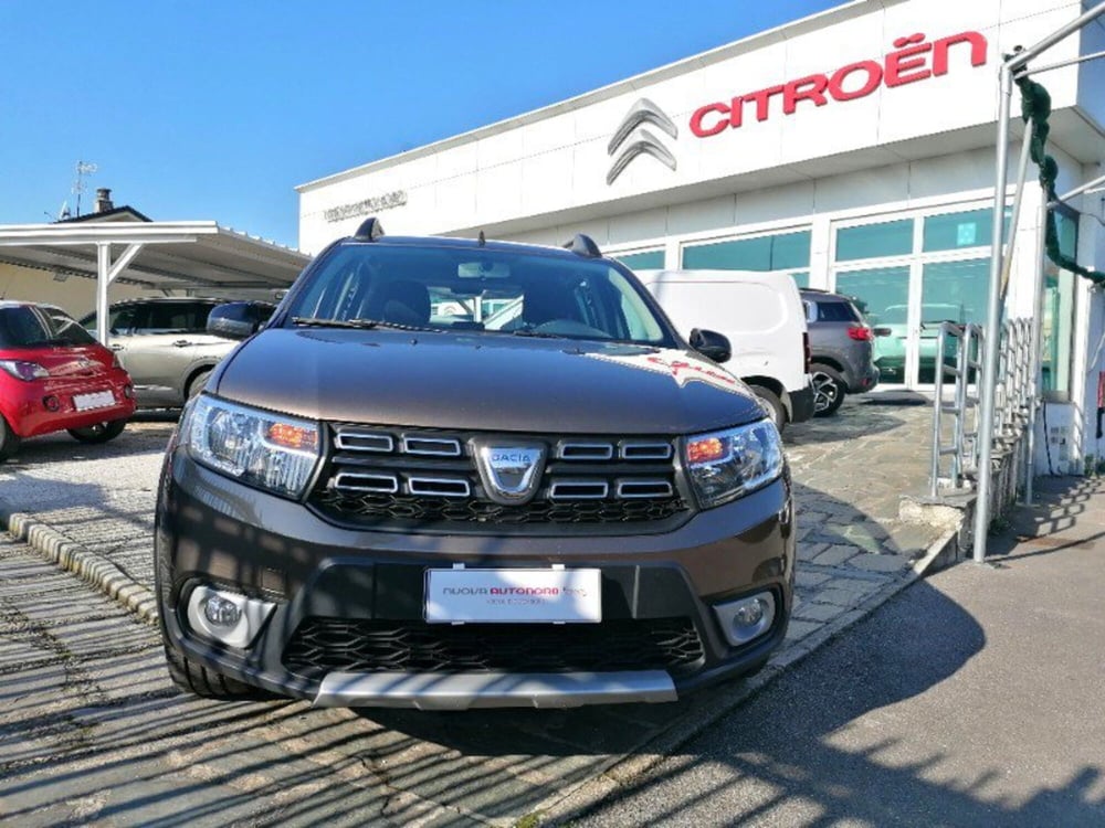 Dacia Sandero usata a Milano (2)