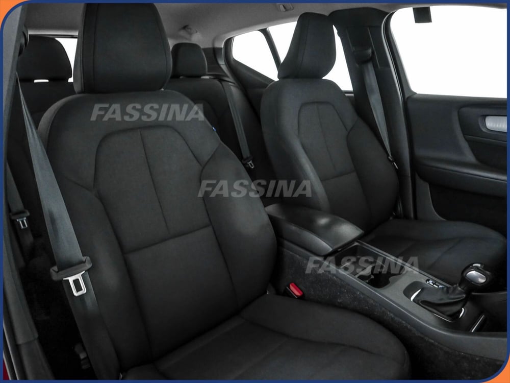 Volvo XC40 usata a Milano (6)