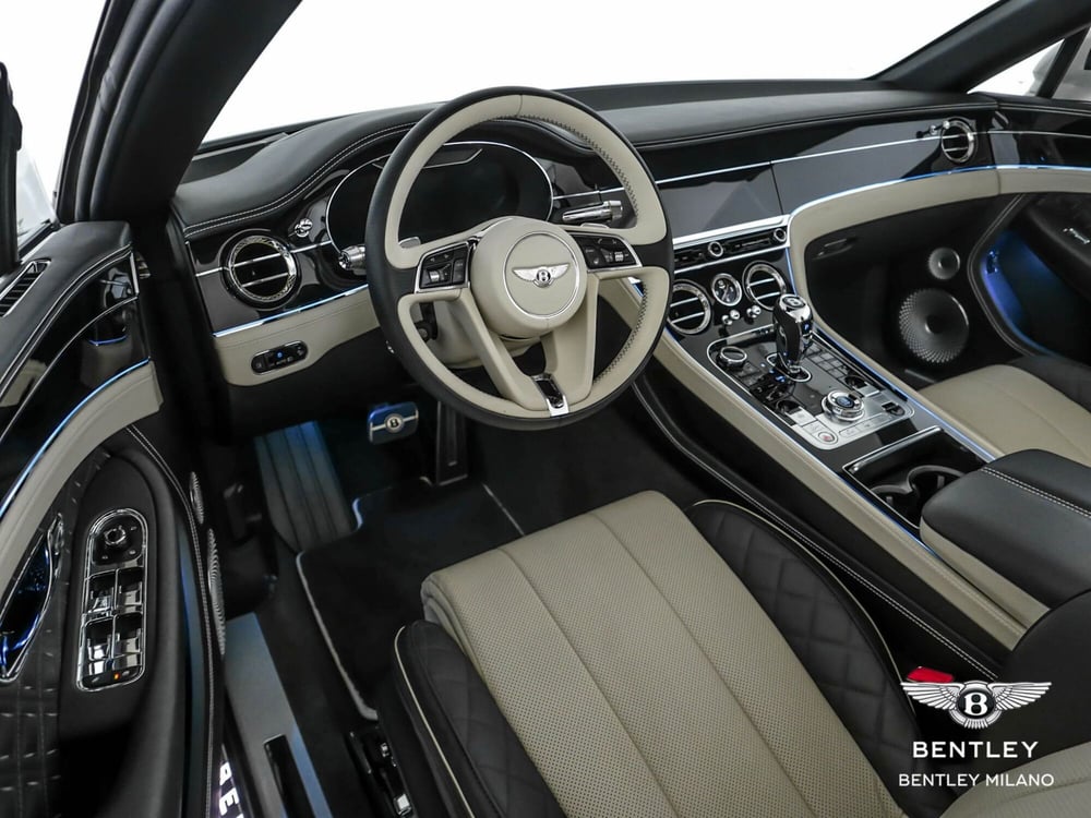 Bentley Continental GTC usata a Milano (10)