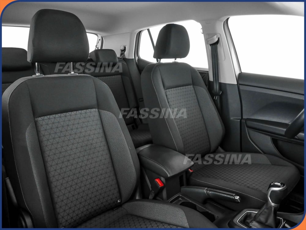 Volkswagen T-Cross usata a Milano (11)