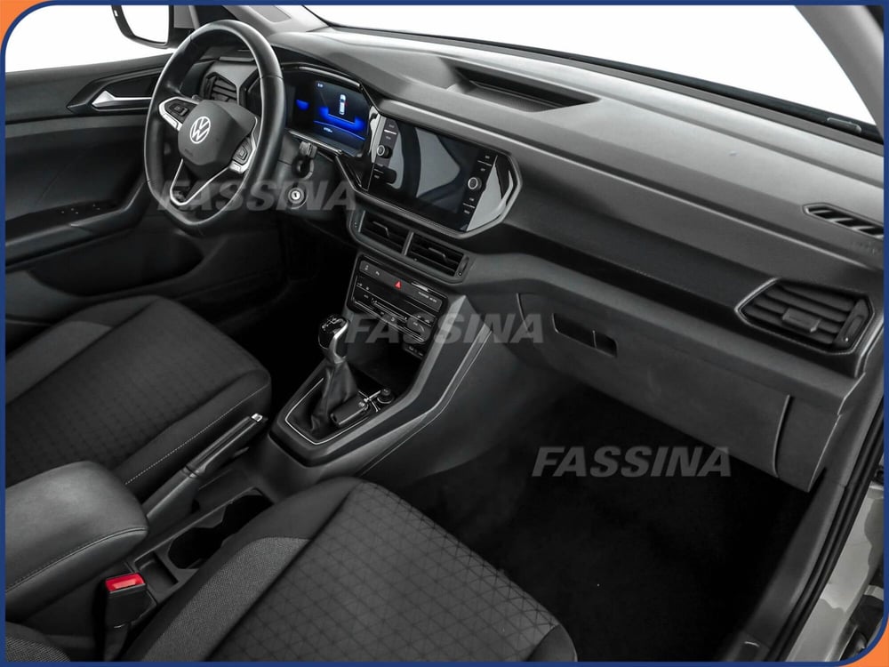 Volkswagen T-Cross usata a Milano (12)