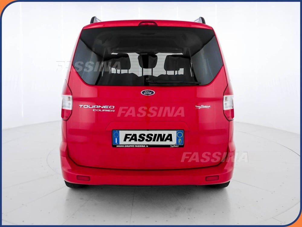 Ford Tourneo Courier usata a Milano (5)