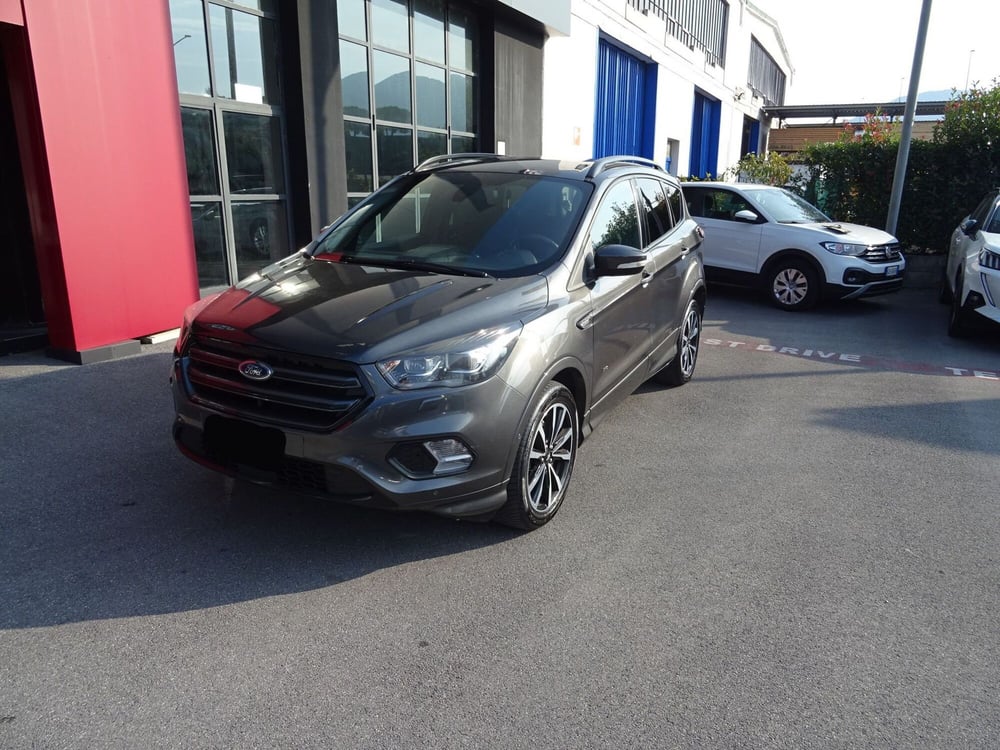 Ford Kuga usata a Lucca