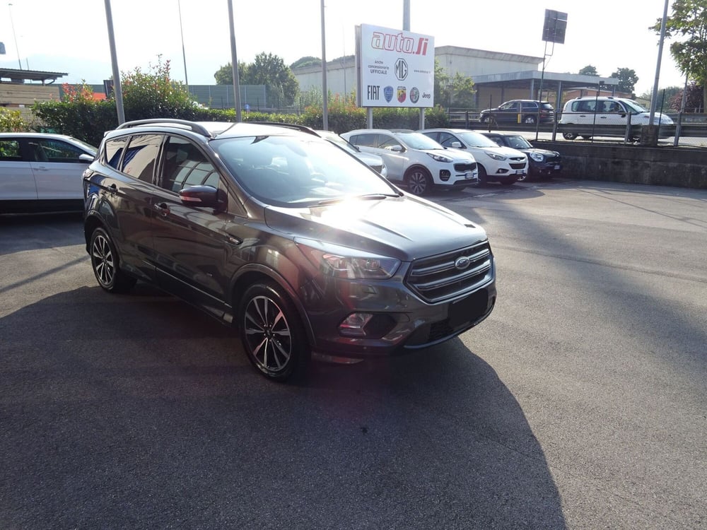 Ford Kuga usata a Lucca (7)