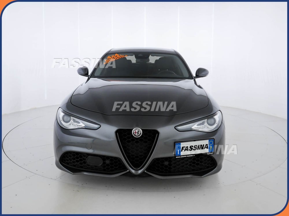 Alfa Romeo Giulia usata a Milano (2)