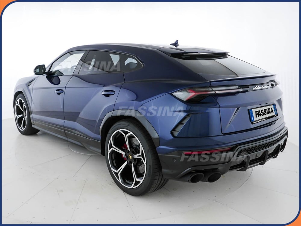 Lamborghini Urus usata a Milano (4)