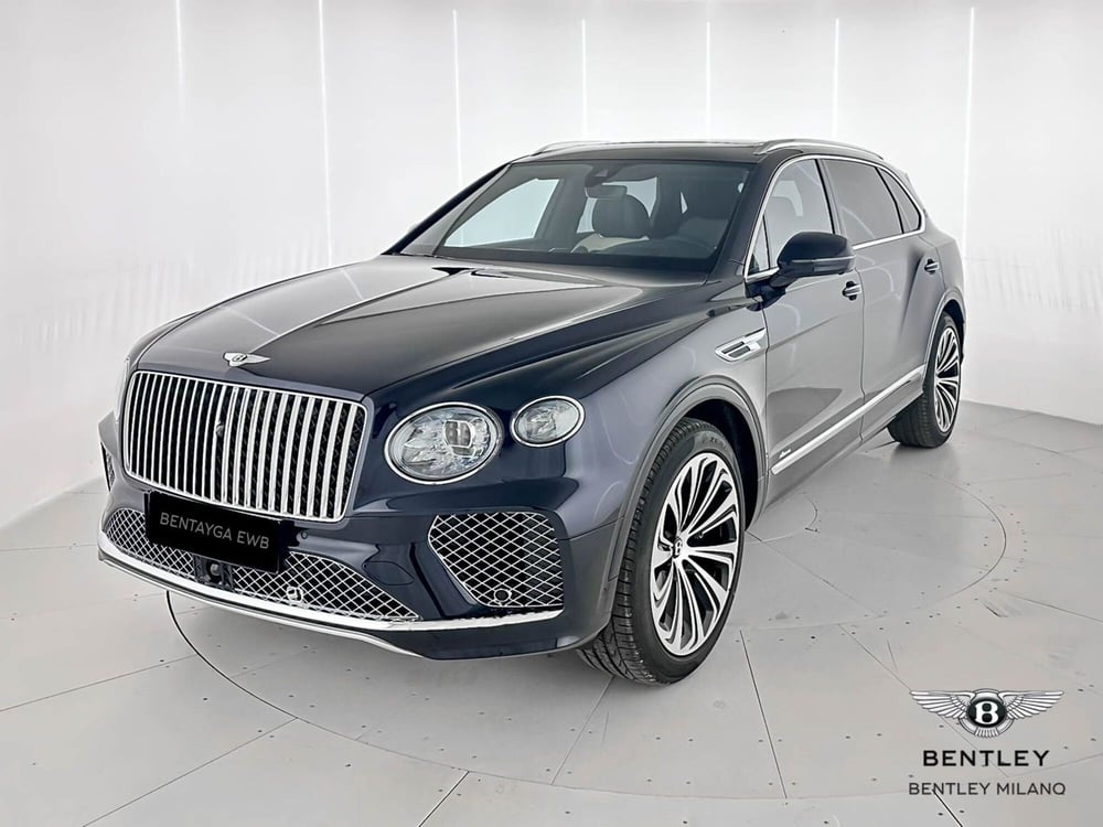 Bentley Bentayga nuova a Milano (3)