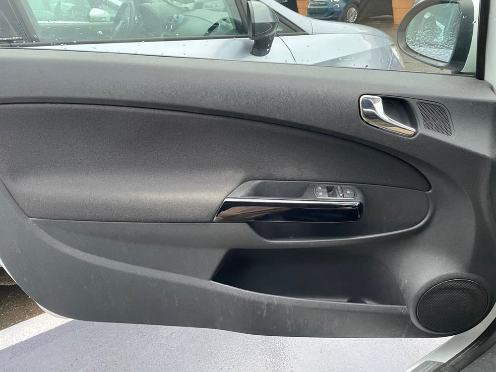 Opel Corsa usata a Lucca (8)