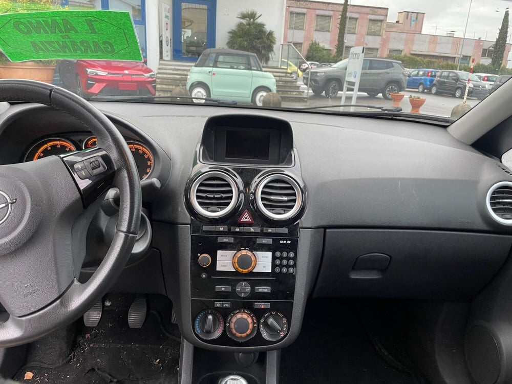 Opel Corsa usata a Lucca (9)