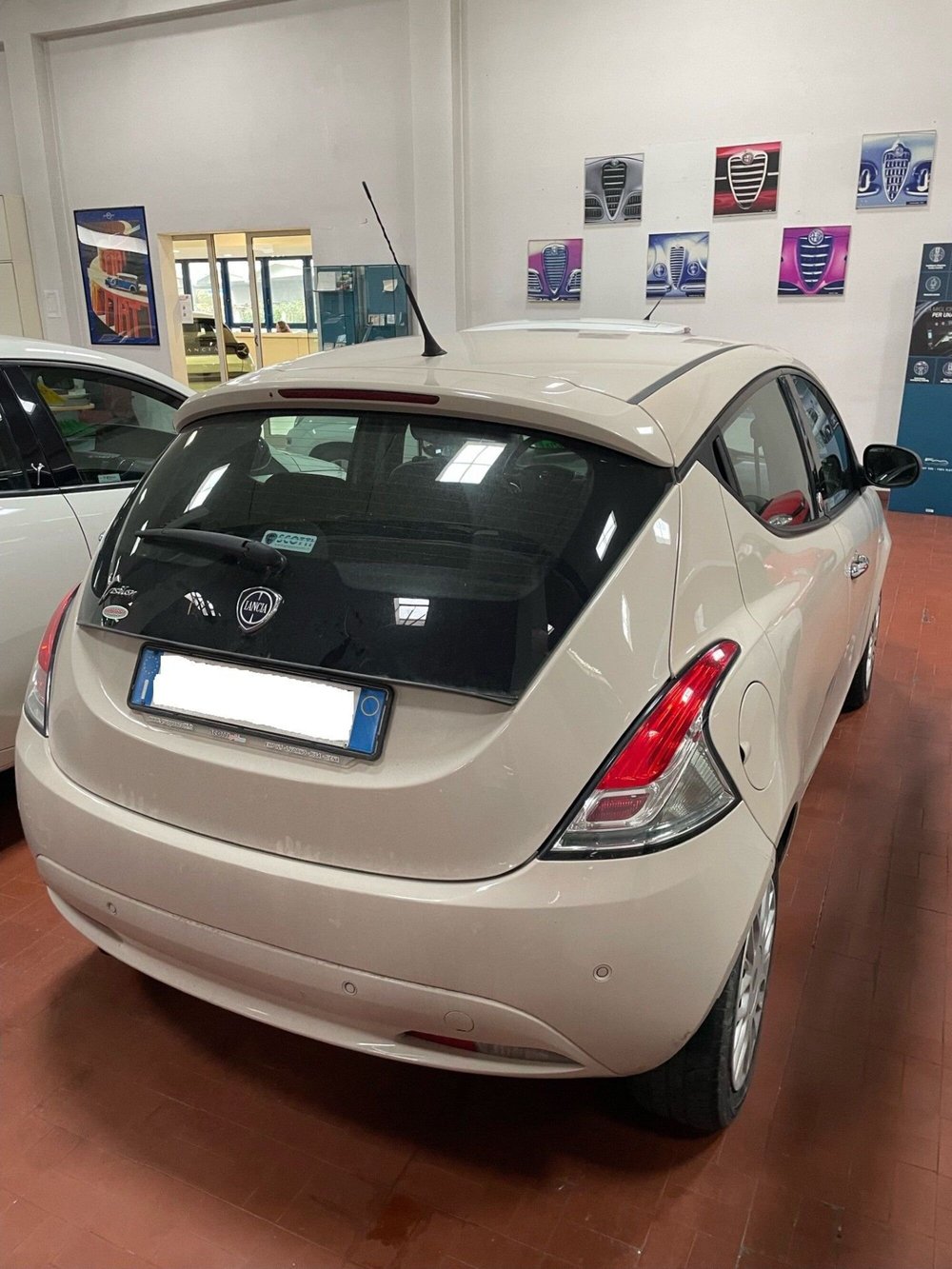 Lancia Ypsilon usata a Lucca (6)