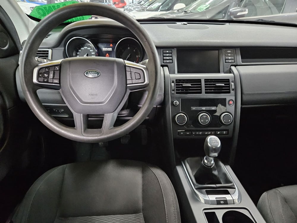 Land Rover Discovery Sport usata a Lucca (11)