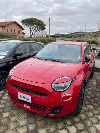 Fiat 600e 54kWh Red nuova a Altopascio