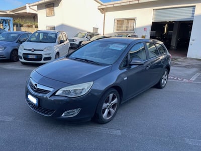 Opel Astra Station Wagon 1.4 Turbo 140CV Sports Elective  del 2011 usata a Altopascio