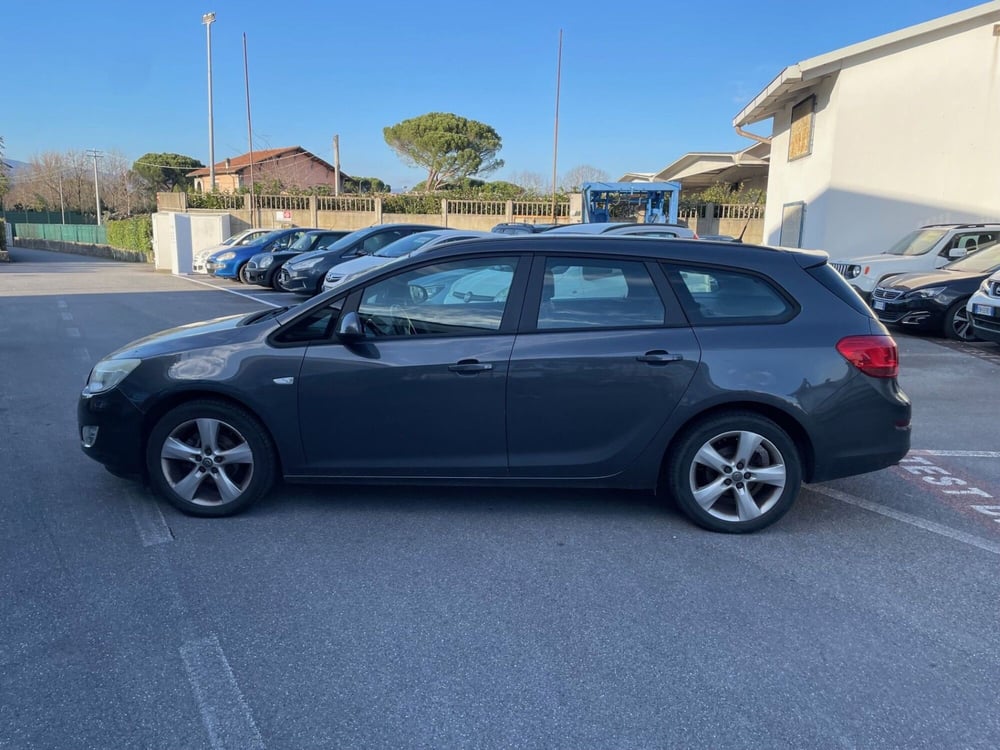 Opel Astra Station Wagon usata a Lucca (8)