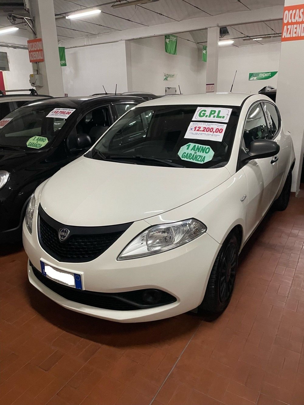 Lancia Ypsilon usata a Lucca