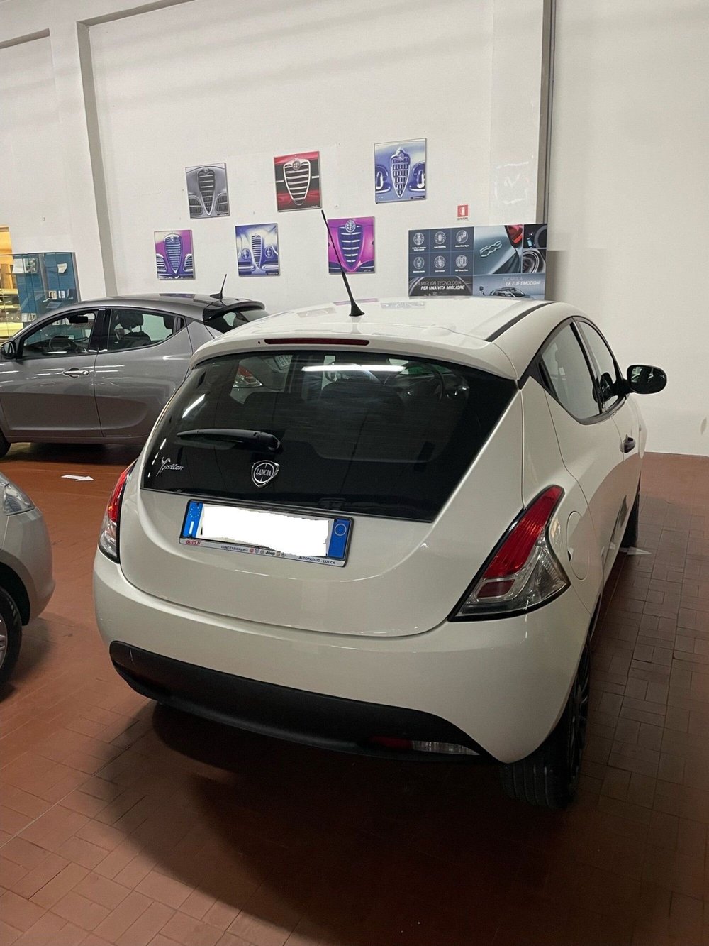 Lancia Ypsilon usata a Lucca (6)