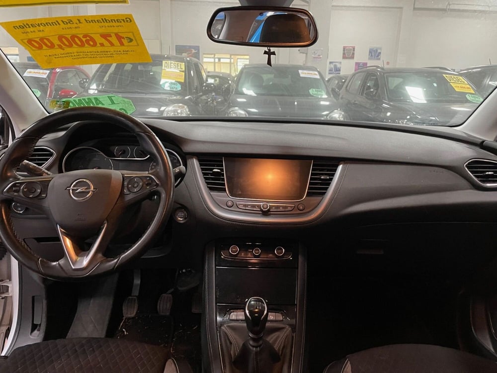 Opel Grandland X usata a Lucca (10)