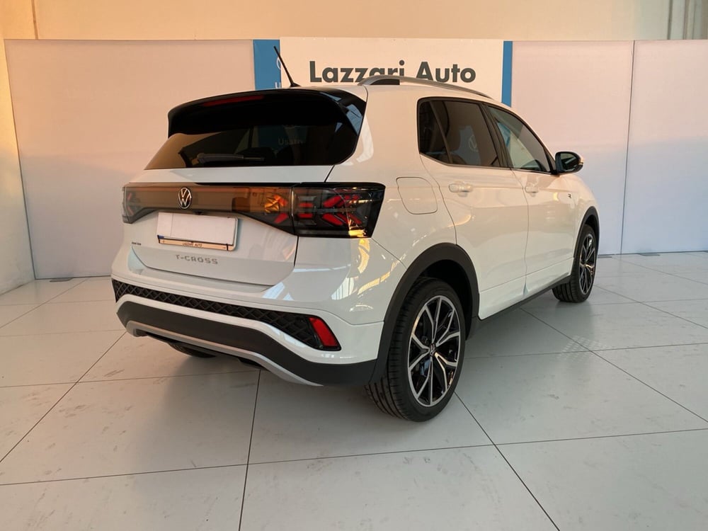 Volkswagen T-Cross nuova a Lodi (4)