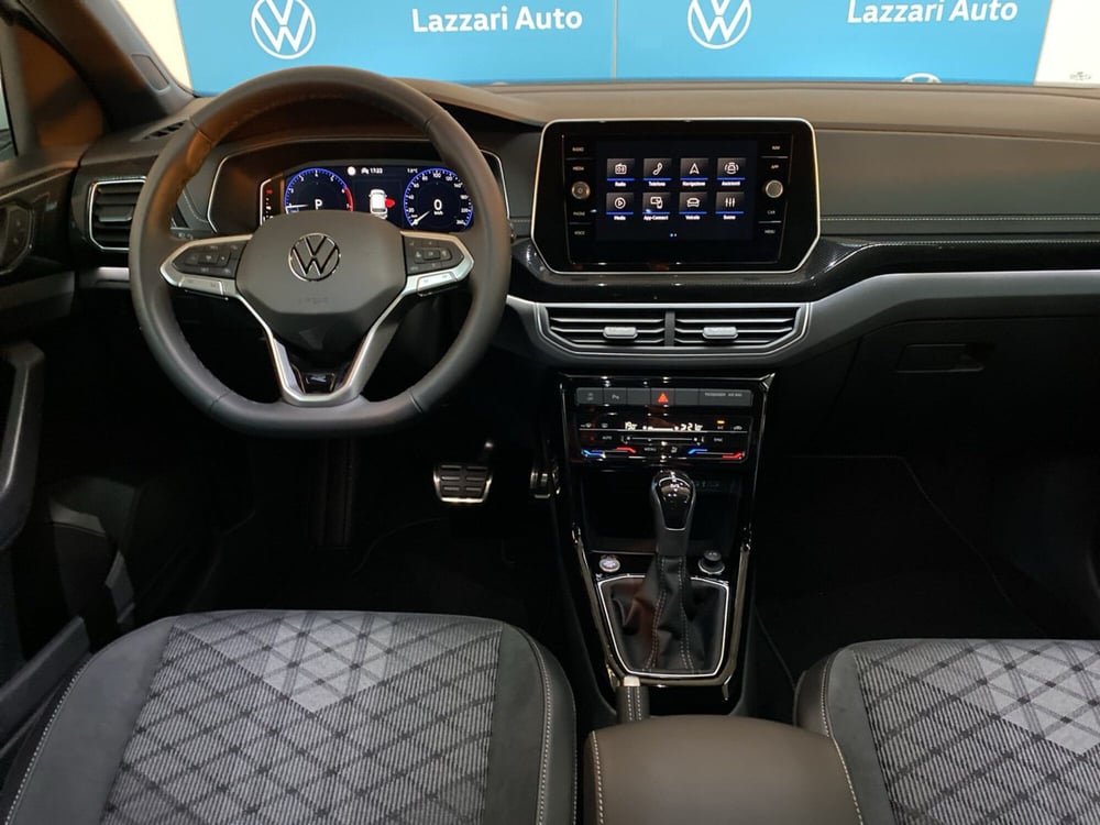 Volkswagen T-Cross nuova a Lodi (8)