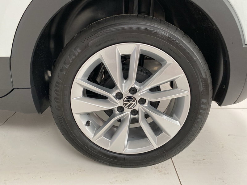 Volkswagen T-Cross nuova a Lodi (10)