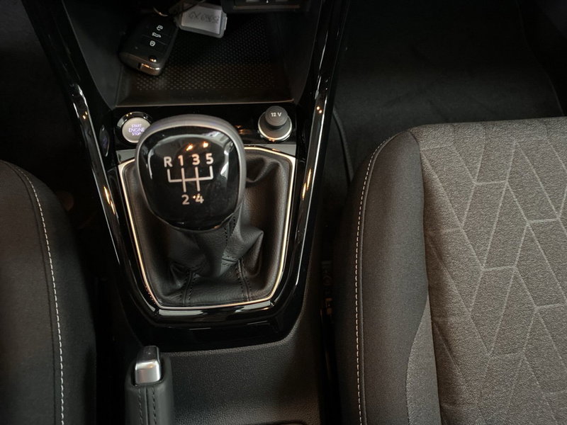 Volkswagen T-Cross nuova a Lodi (11)