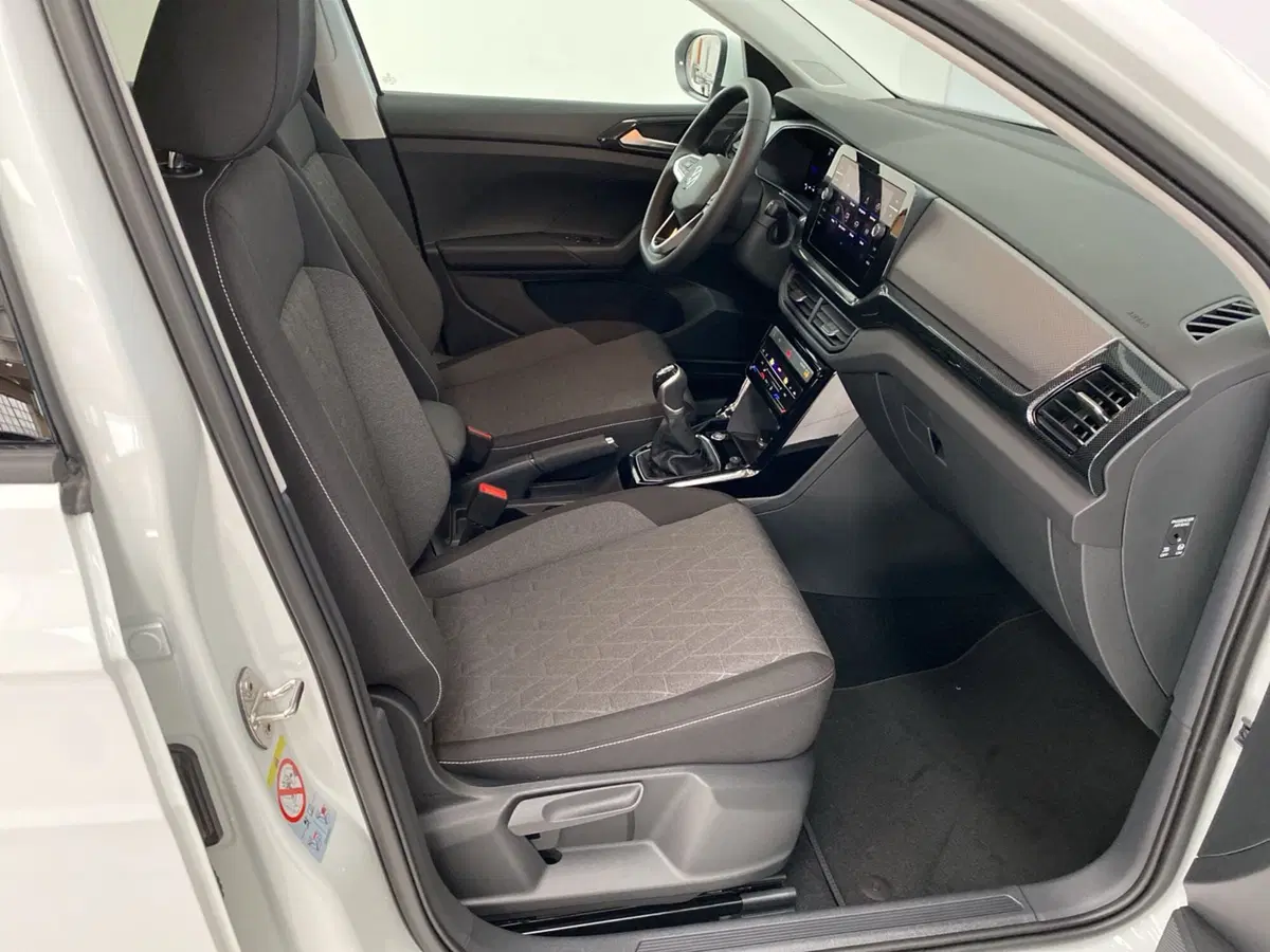 Volkswagen T-Cross nuova a Lodi (6)