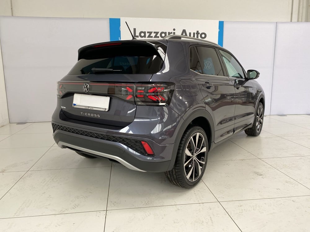 Volkswagen T-Cross nuova a Lodi (4)