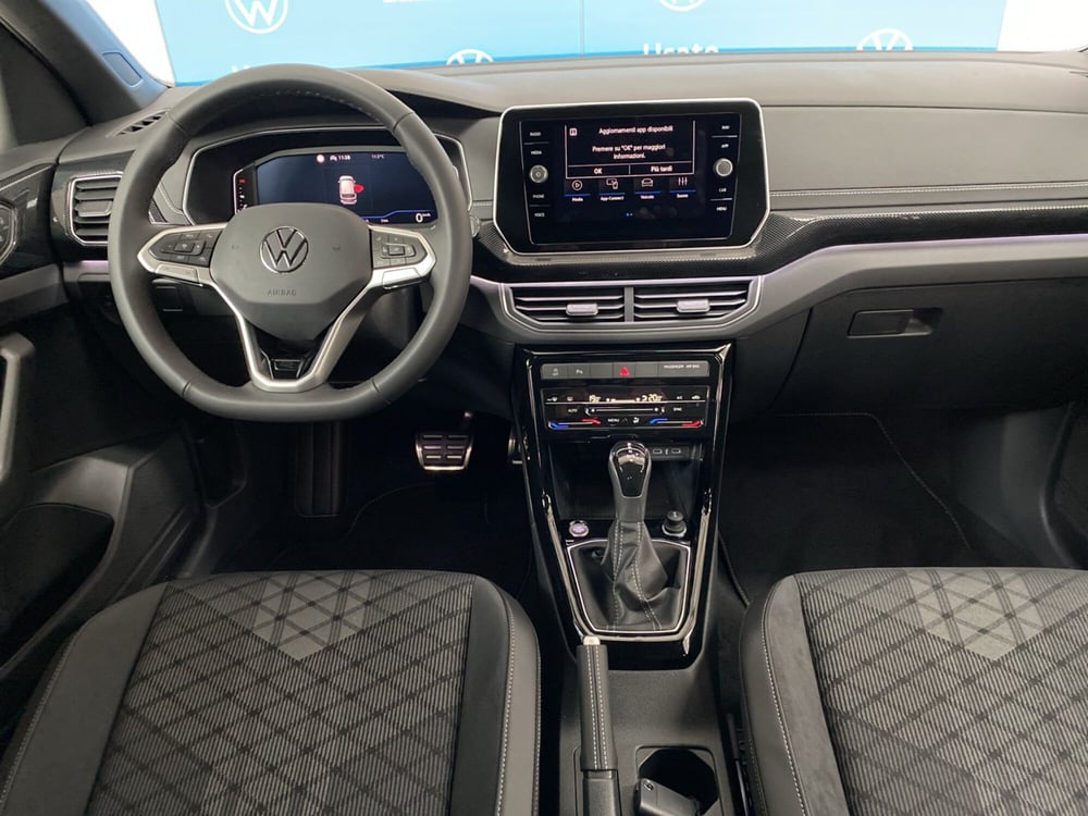 Volkswagen T-Cross nuova a Lodi (8)