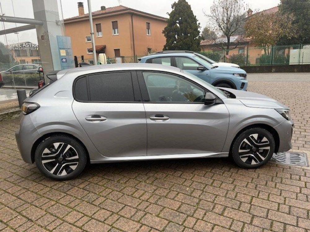 Peugeot 208 nuova a Lecco (3)