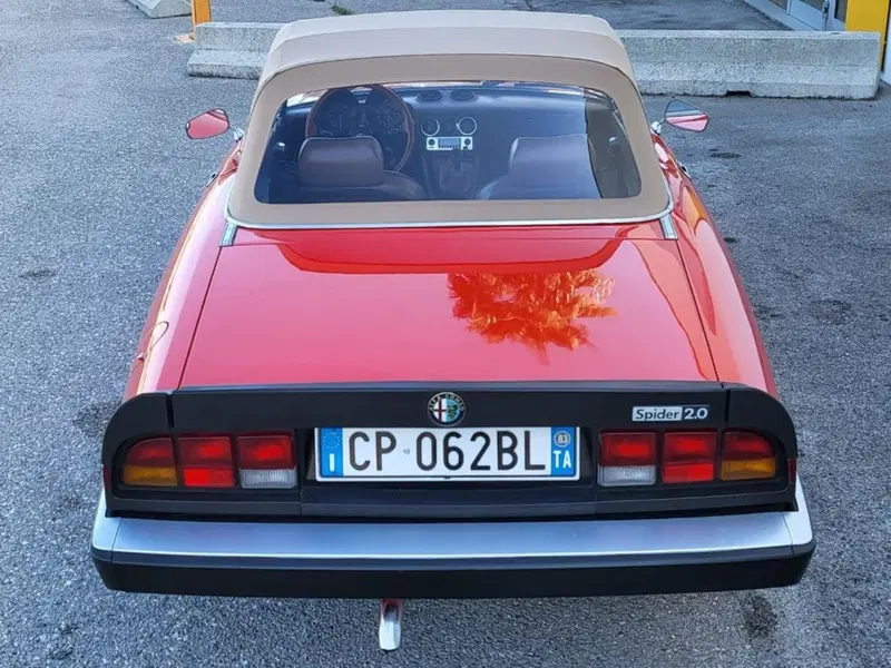 Alfa Romeo Spider usata a Foggia (6)