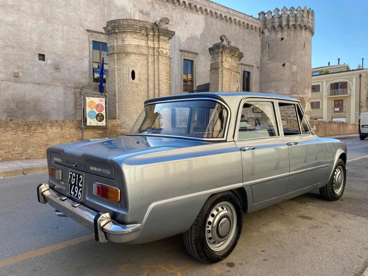 Alfa Romeo Giulia usata a Foggia (5)