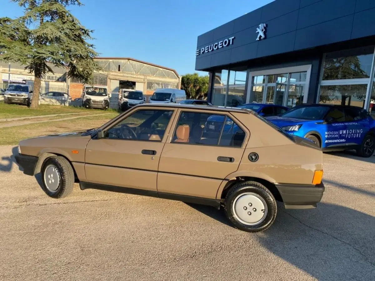 Alfa Romeo 33 usata a Foggia (7)