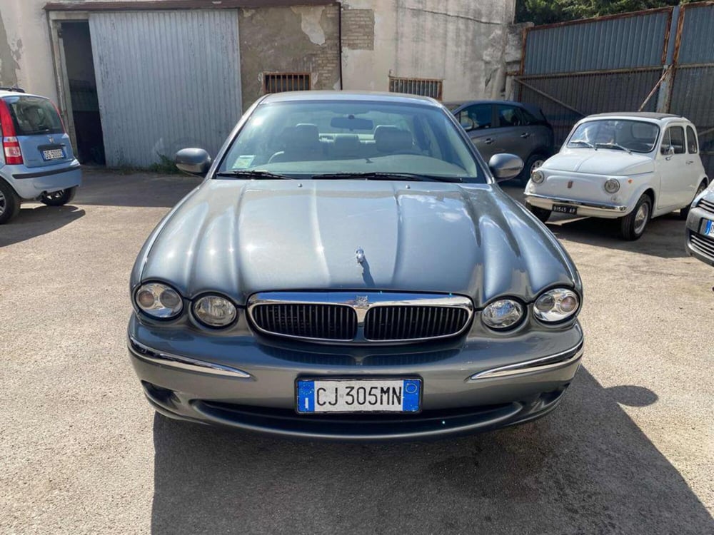 Jaguar X-Type usata a Foggia (2)