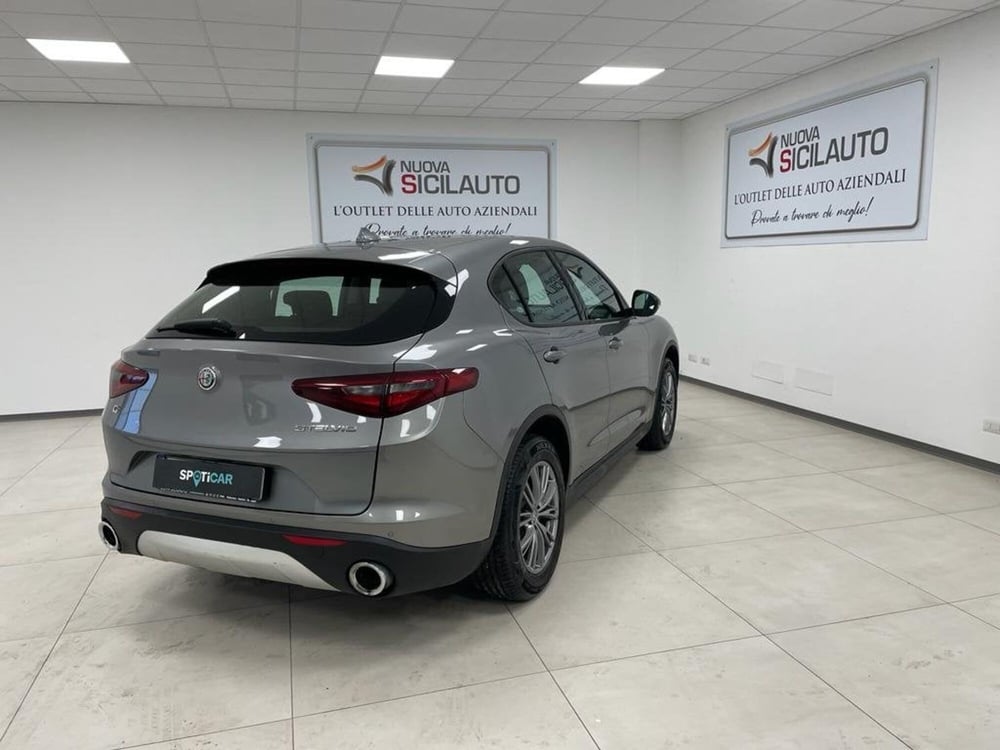 Alfa Romeo Stelvio usata a Palermo (8)