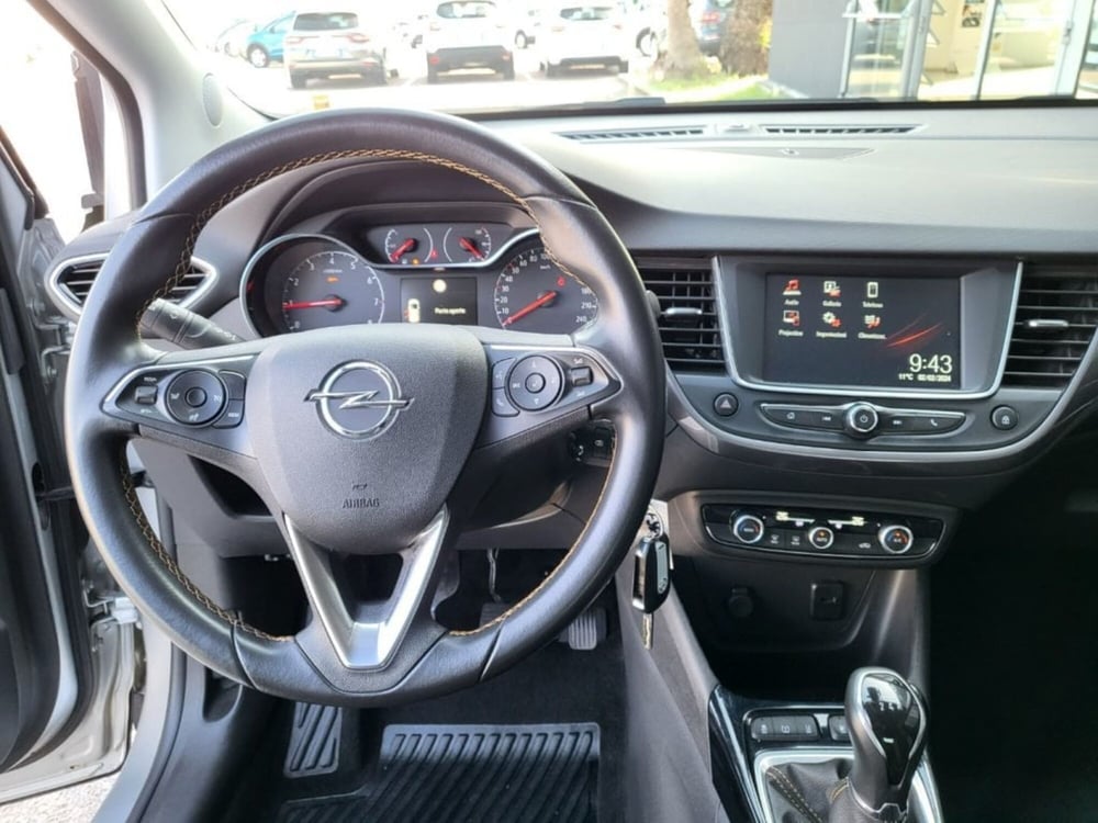 Opel Crossland X usata a Foggia (11)