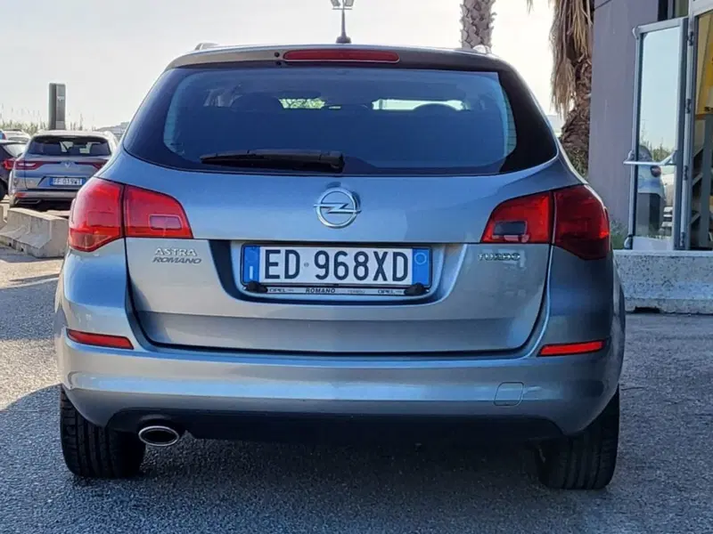 Opel Astra Station Wagon usata a Foggia (4)