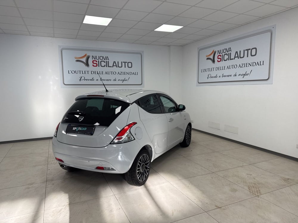 Lancia Ypsilon usata a Palermo (15)