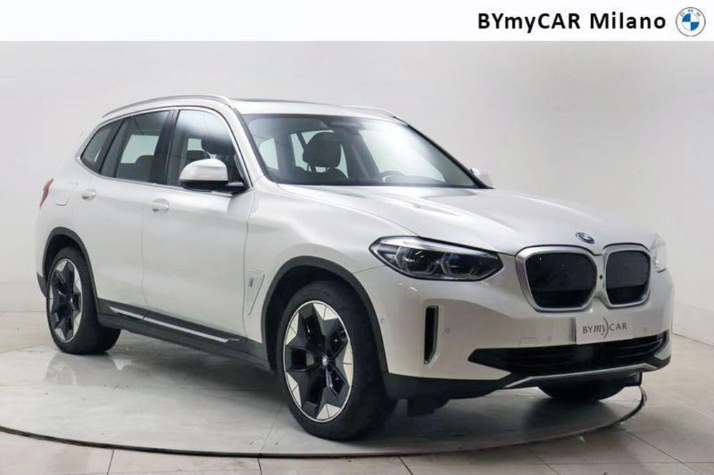 BMW iX3 usata a Milano (6)