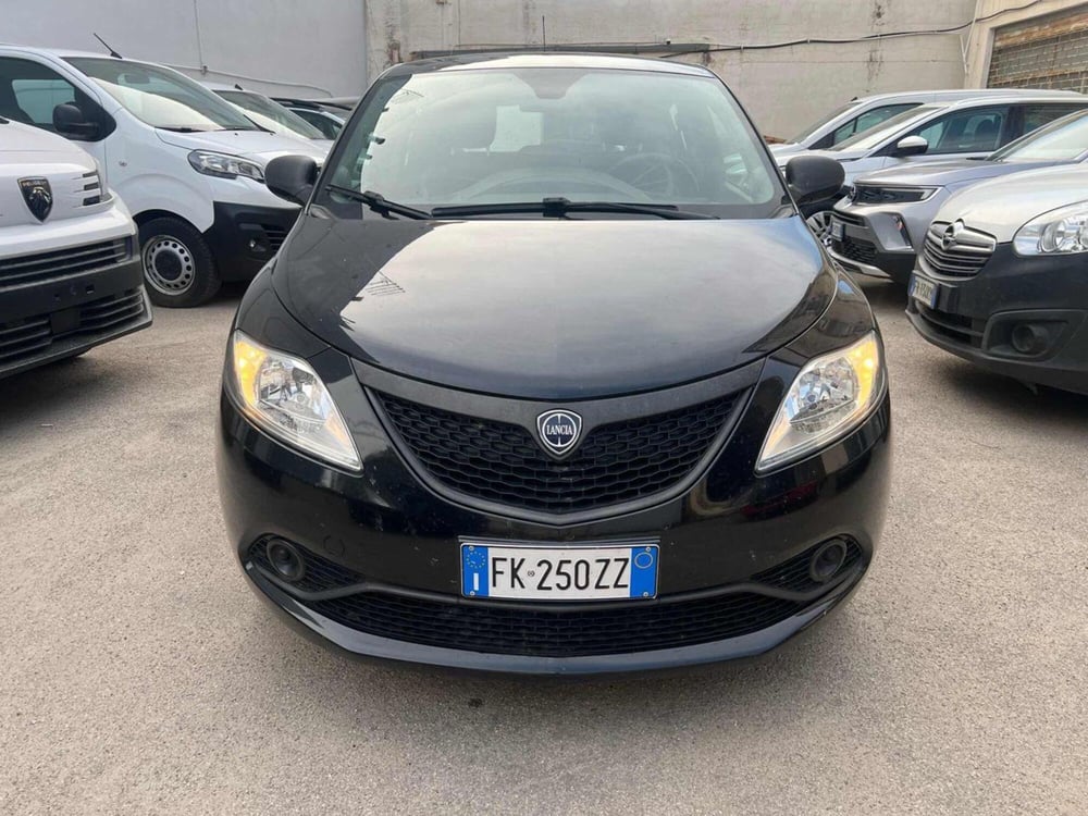 Lancia Ypsilon usata a Foggia (2)