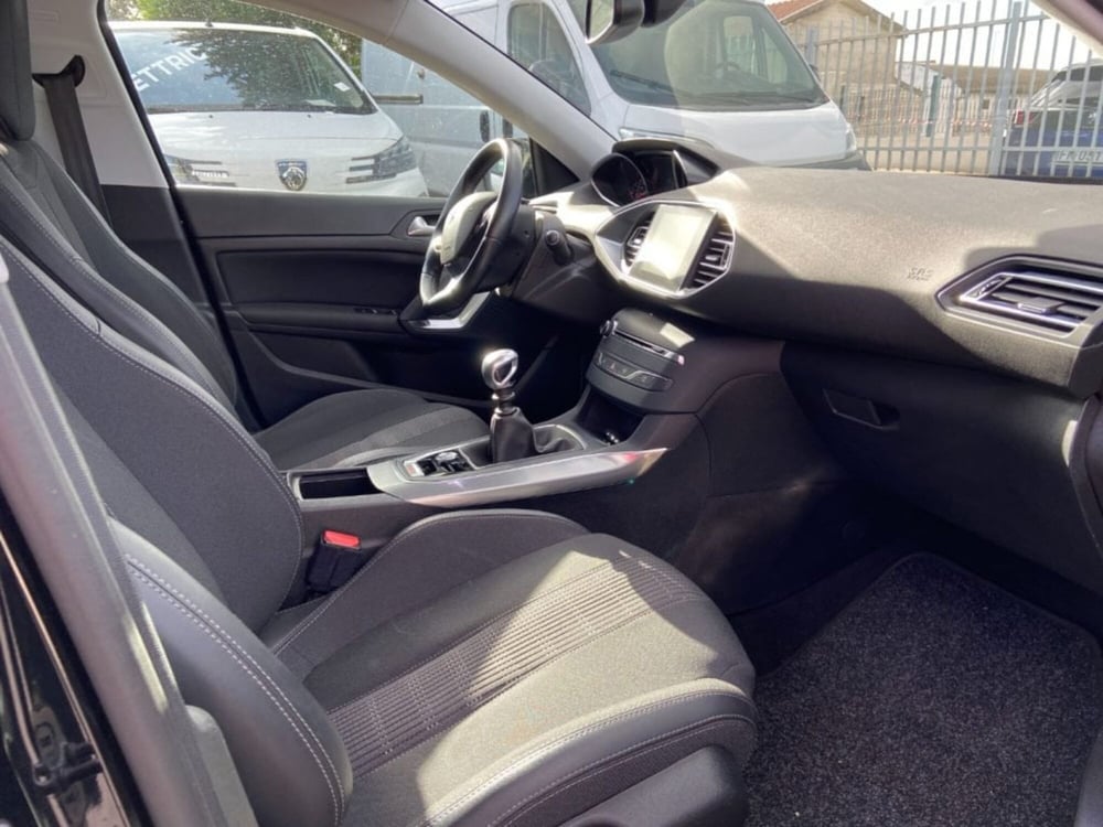 Peugeot 308 SW usata a Foggia (15)