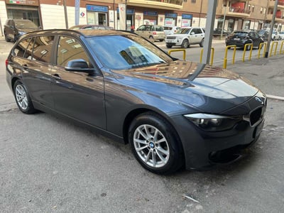 BMW Serie 3 Touring 318d  Business aut. del 2015 usata a Foggia