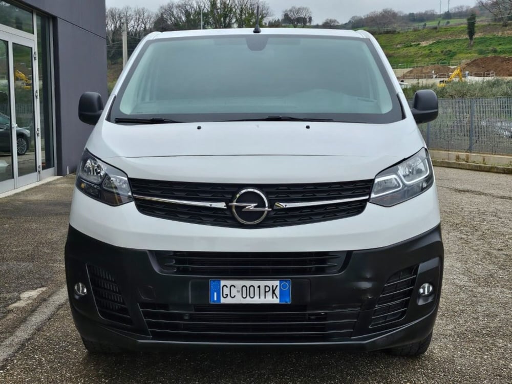 Opel Vivaro Furgone usata a Foggia (8)