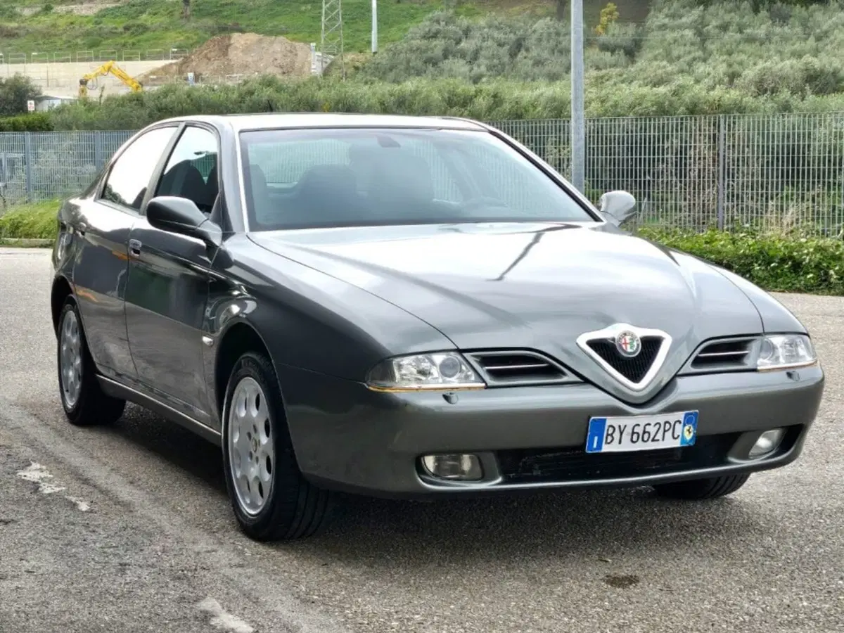 Alfa Romeo 166 usata a Foggia (6)