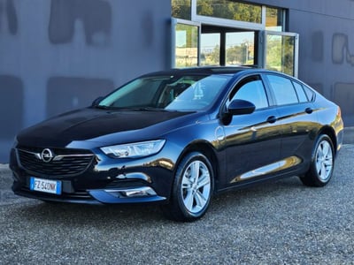 Opel Insignia CDTI 136CV Start&amp;Stop 4 porte Advance del 2019 usata a Foggia